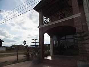 Zouliyong Hotel Luang Namtha Exterior photo